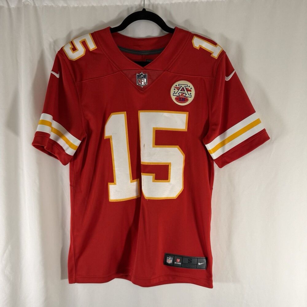 Patrick Mahomes On Field Nike Jersey Men's Small Red Home #15 Short Sleeve Vneck